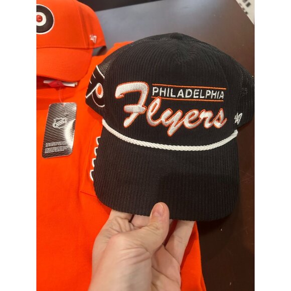 NEW WITH TAGS Philadelphia Flyers Bundle - XL shirt, 2 hats ($130 MSRP) - Picture 4 of 9